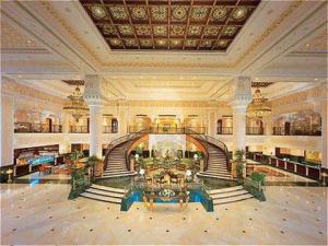 The hotel Lobby